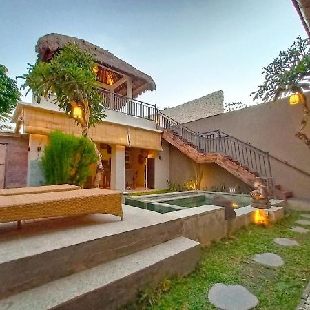 The Avani Villas Kuta Lombok Exterior foto