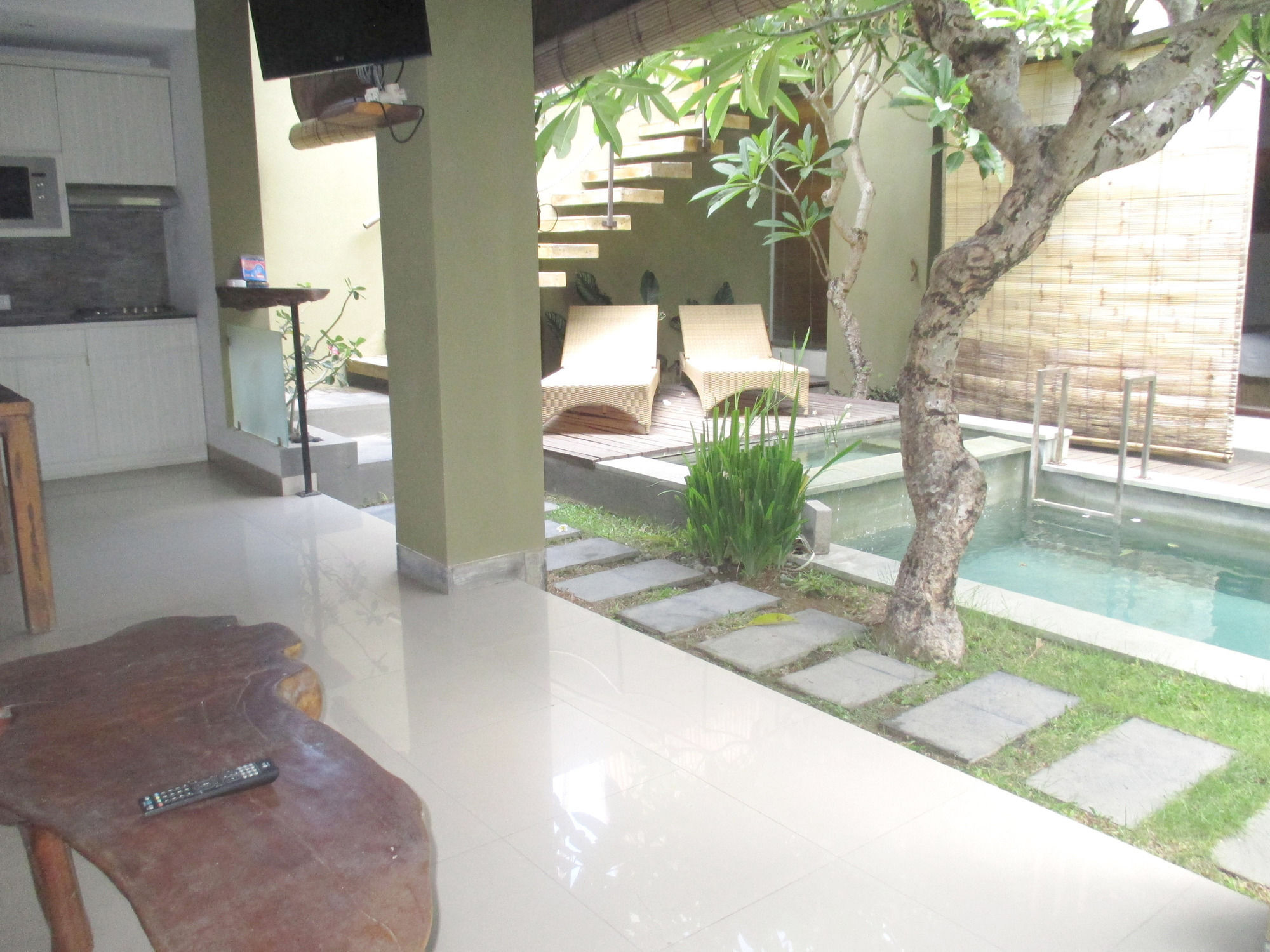 The Avani Villas Kuta Lombok Exterior foto
